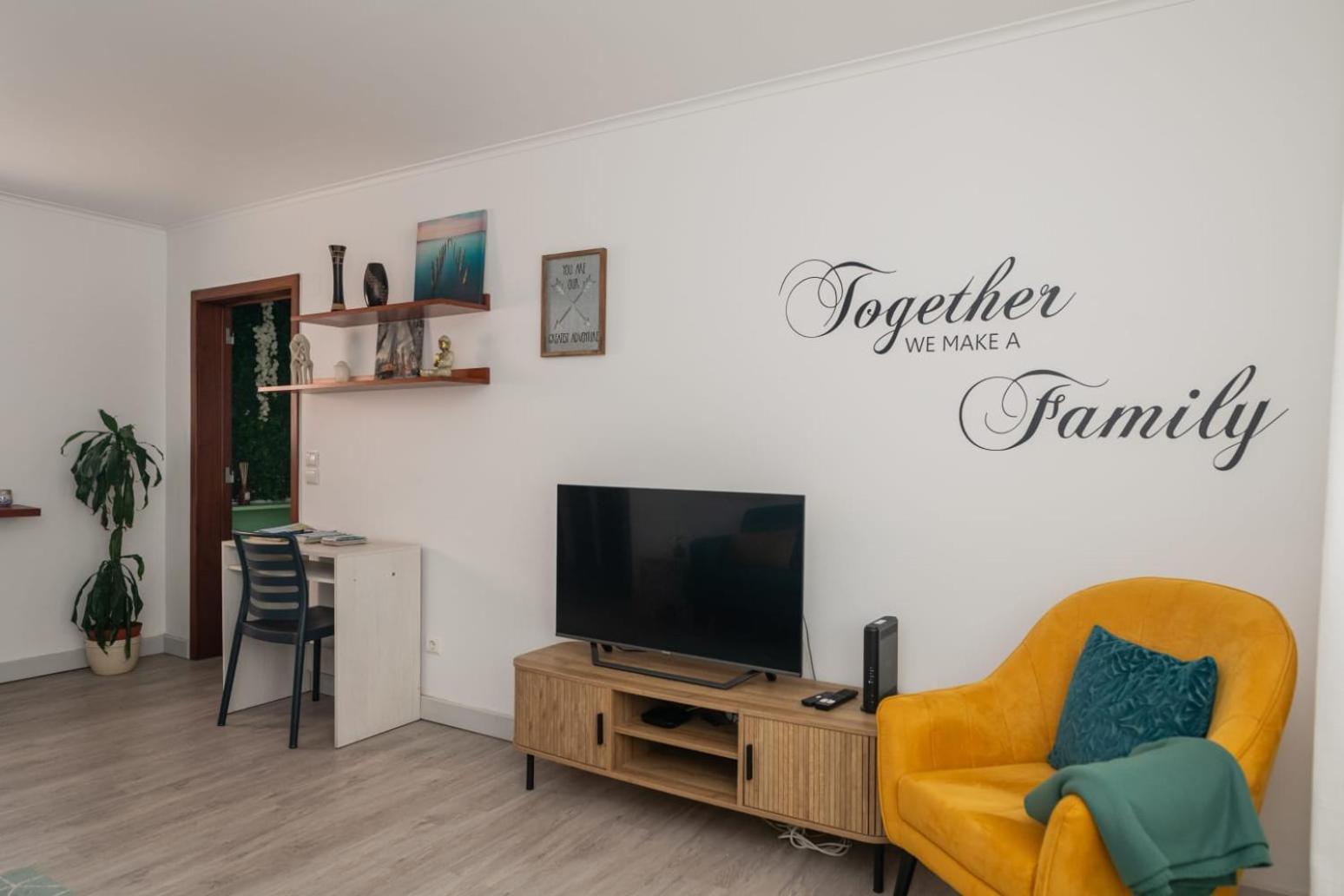 Family Friendly Azorean Apartment Ponta Delgada Kültér fotó